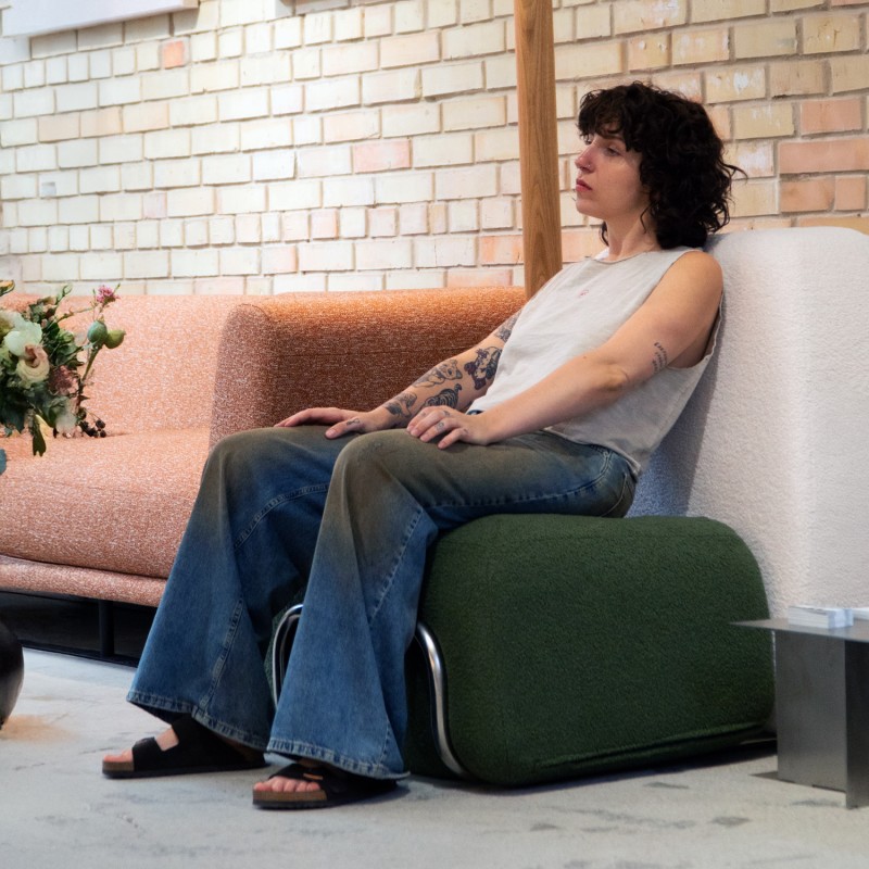 Armchair Nakama Basic Paul 1